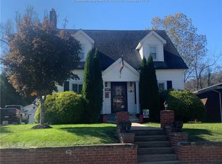 117 Washington Ave, Madison, WV