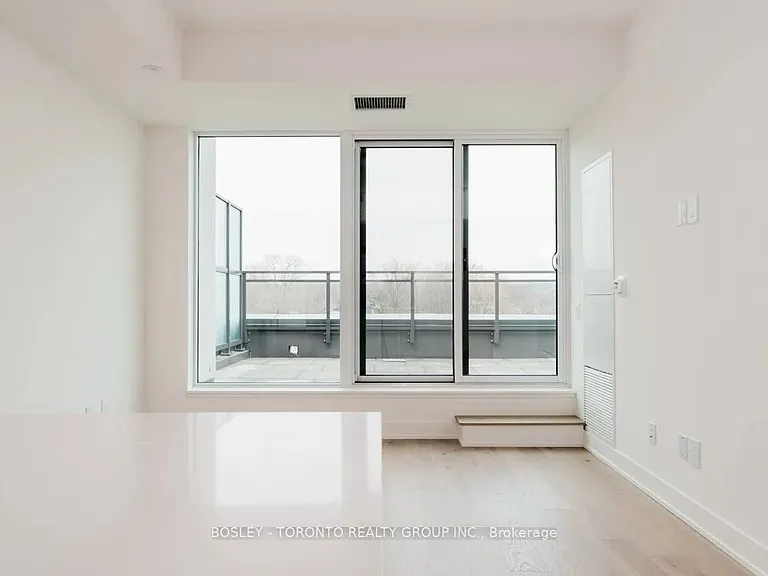 1285 Queen St E #504 — Photo 20