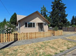 335 W B St, Lebanon, OR 97355
