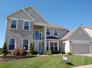 2017 Avalon Ridge Cir, Fenton, MO 63026
