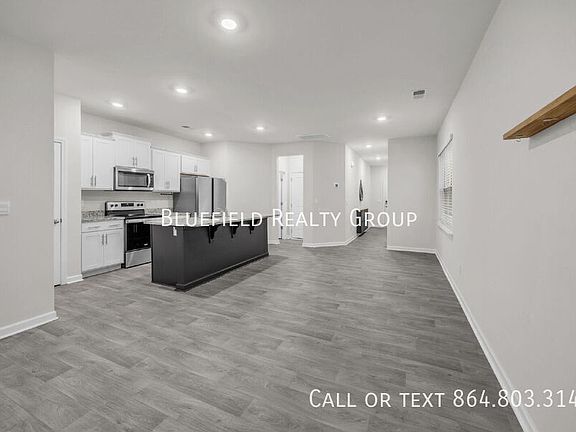 3rd image of 1329 Wunder Way