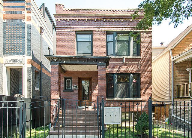 1st image of 2849 N Rockwell St