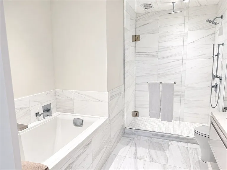 150 Seaport Blvd #20G — Photo 13