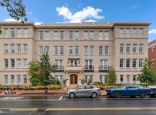 300 8th St NE #102, Washington, DC 20002