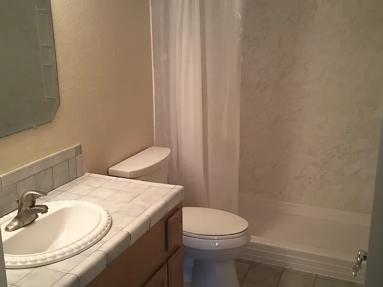 8521 E Portland St — Photo 7