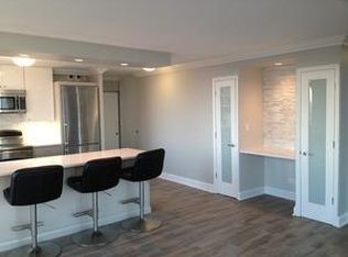 1660 N La Salle Dr APT 201, Chicago, IL 60614