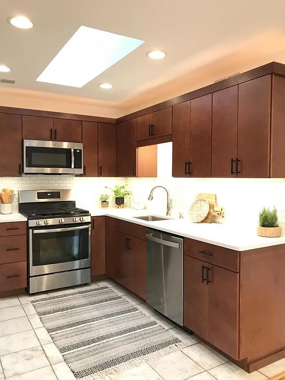 575 N Broadway, apt 3 — Photo 4