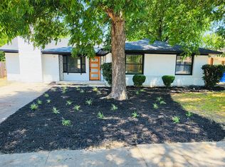 125 W Cherry Point Dr, Dallas, TX 75232