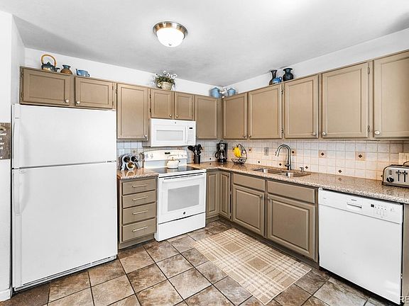 4th image of 1101 S Garrison Street #103