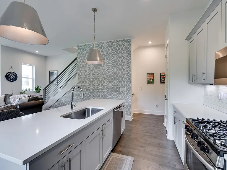700 James Ave #17 — Photo 15