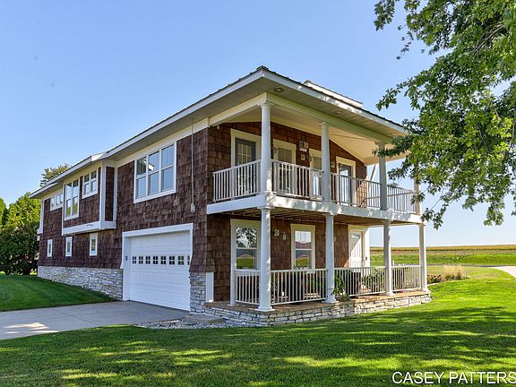 4th image of 2520 Air Park Dr