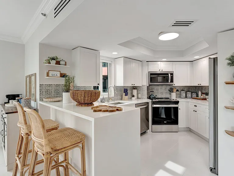 120 SE 5th Ave #426 — Photo 7