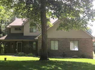 5040 Queensway Dr, Howell, MI