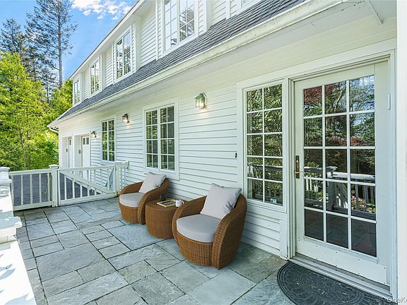 4th image of 12 Sheldon Street