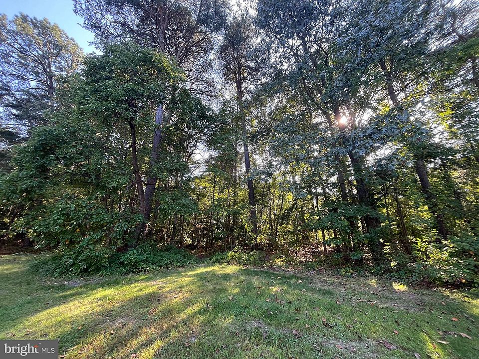1st image of Wilkes Ln