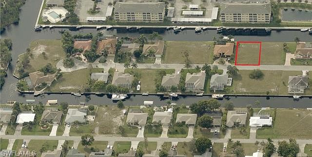 2nd image of 2036 Ottersrest Ln