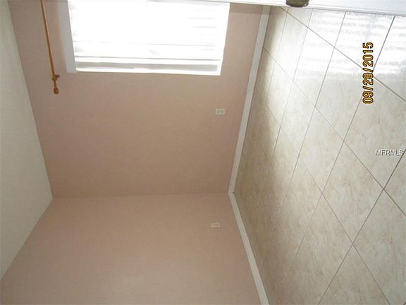 4th image of 1400 Sierra Cir