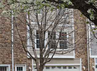 384 NE Sandalwood, Waukee, IA 50263