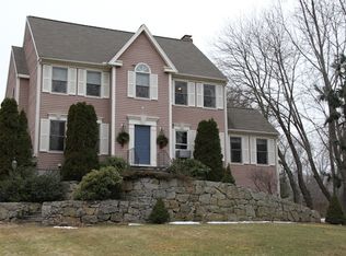 55 Edgewood Rd, Southborough, MA 01772