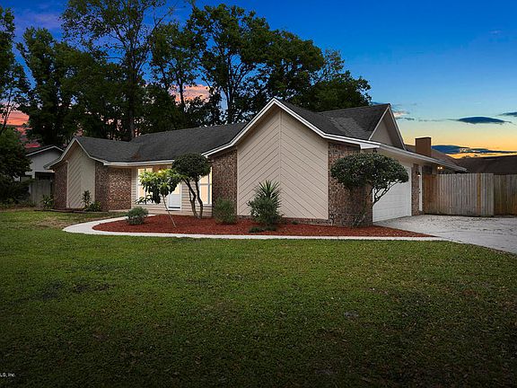 5th image of 12647 Shady Creek Dr