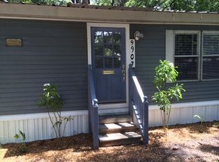 9907 Maple St, Gibsonton, FL 33534