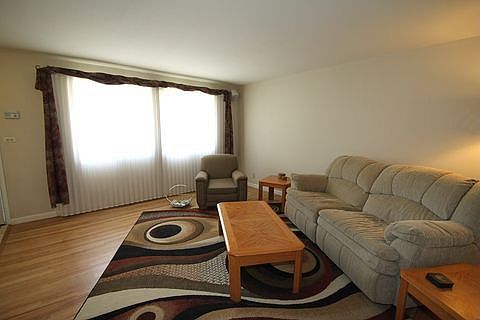 6341 S Williams St 002