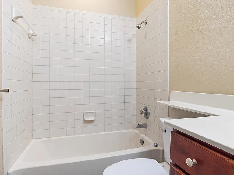 1602 Baldwin Rowe Cir #1602 — Photo 17