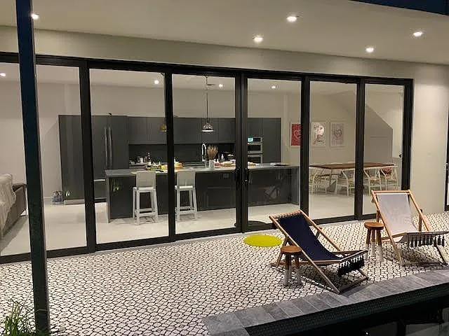 617 SW 10th St — Photo 9
