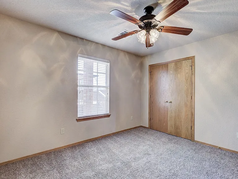 4008 Morningstar Dr — Photo 44