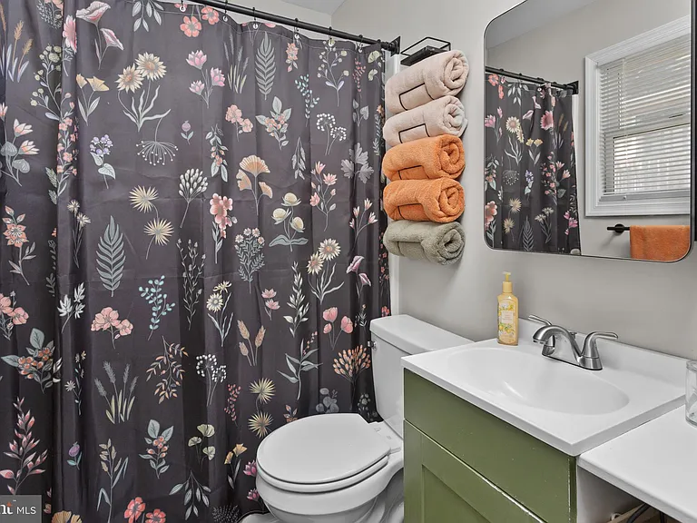 325 W Evergreen Ave — Photo 16