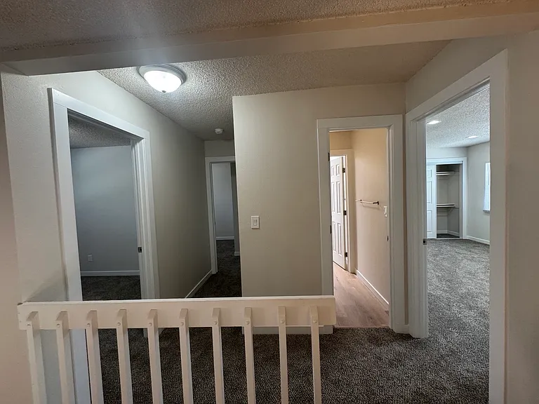 3440 Hazelwood Ct — Photo 9