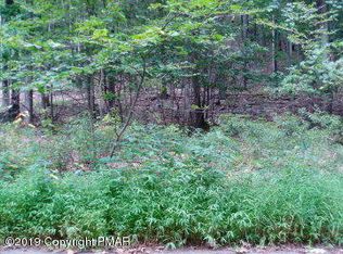 69 Huron Cir, Hazleton, PA 18202