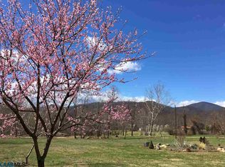 574 Shields Gap Rd, Roseland, VA 22967