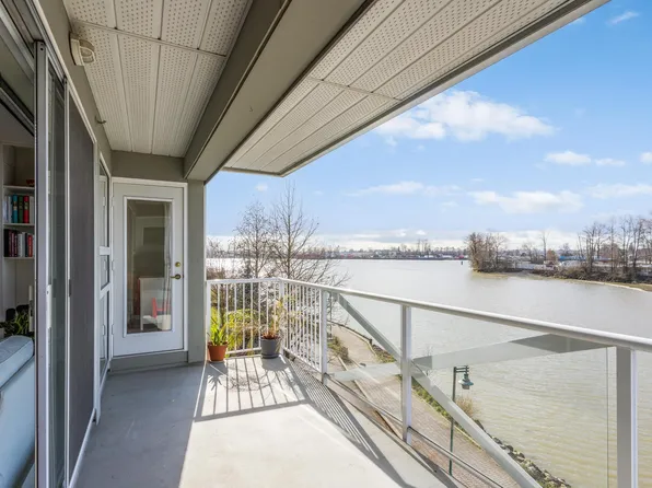 1820 E Kent Ave S #306, Vancouver, BC V5P 2S7