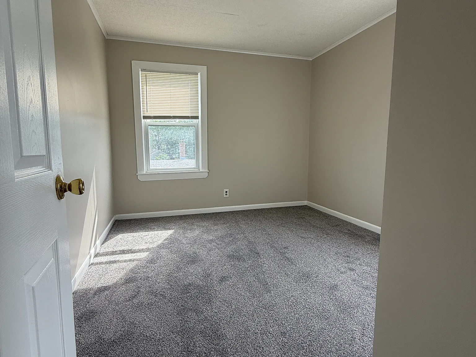 3 bed, $1,850 — Photo 3