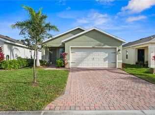 8809 Swell Brooks Ct, North Fort Myers, FL 33917