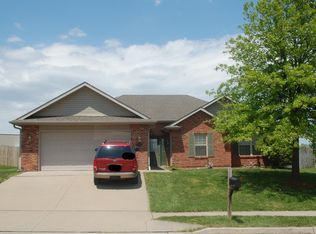 5001 Craydon Dr, Columbia, MO 65203