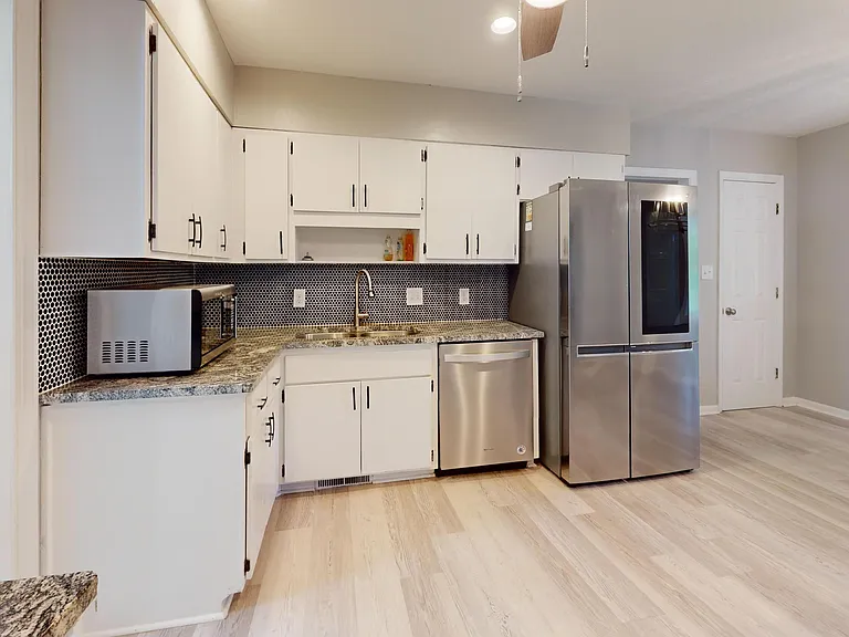 8 Shadow Dr — Photo 10