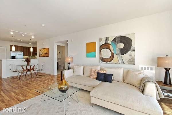 12669thavenuefrontroom