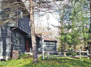 2 Marilyn Rd, Brookfield, CT 06804