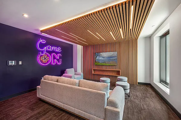 Rented by Bohemia Realty Group | media 19