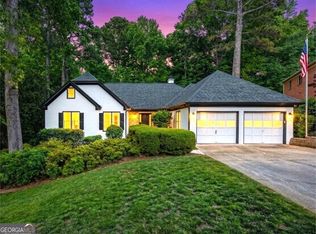 1190 Saint Ives Ct, Suwanee, GA 30024