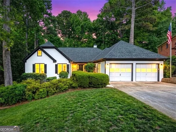 1190 Saint Ives Ct, Suwanee, GA 30024