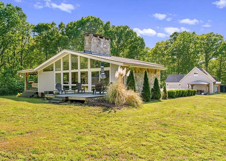 1st image of 1130 Sourwood Ln