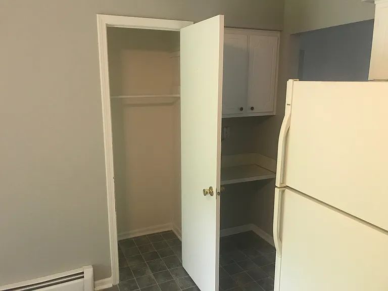 Oak Park — Photo 13