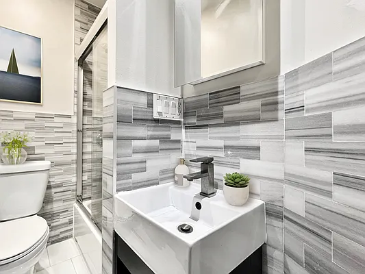 Rented by Voro NYC | media 16