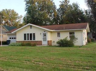 405 University St, Pella, IA 50219