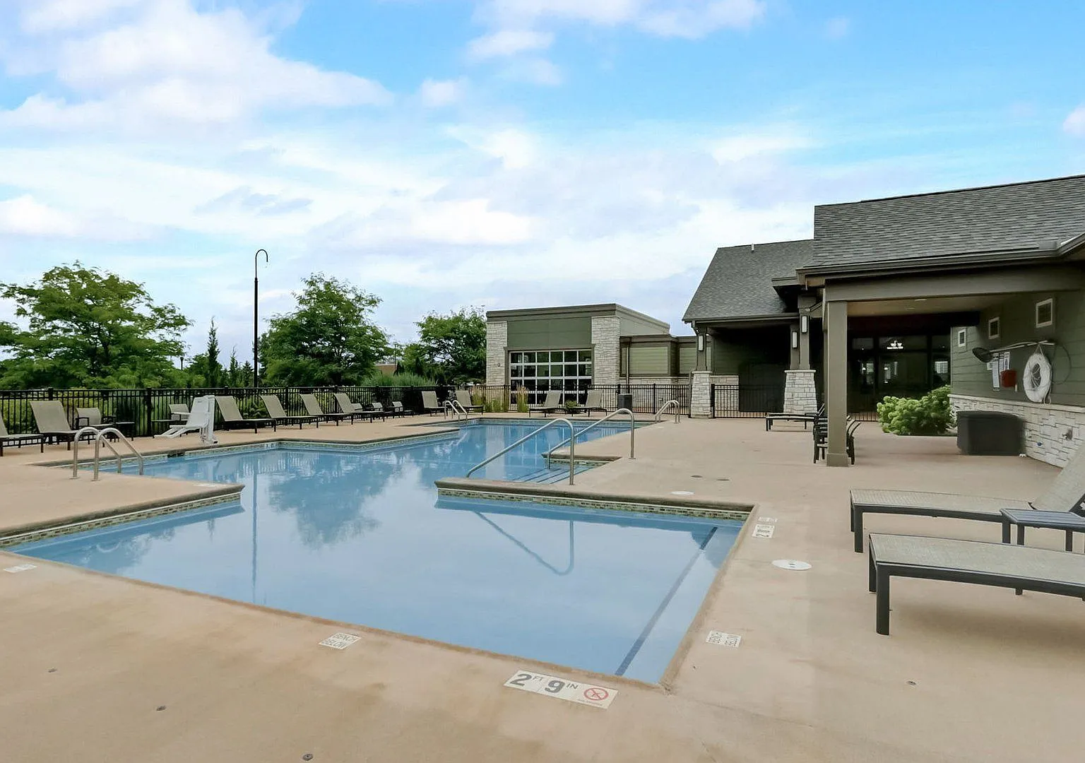 Reserve at Romeoville — Photo 4