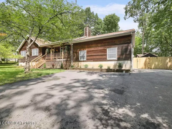 209 Dry Pond Dr, East Stroudsburg, PA 18302