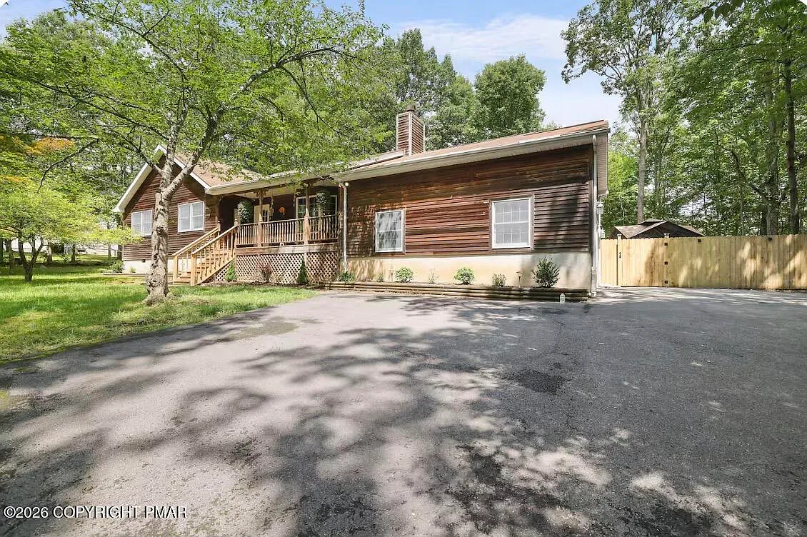 209 Dry Pond Dr photo 1